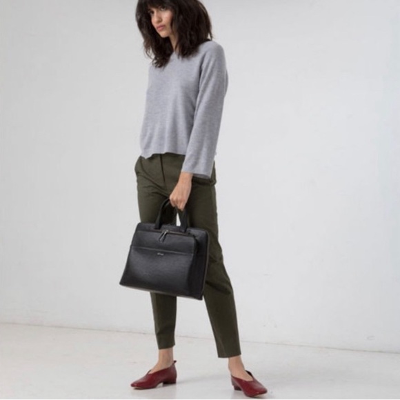 Mat & Nat bag with shoulder strap. In like new condition. Unused. - Picture 3 of 7